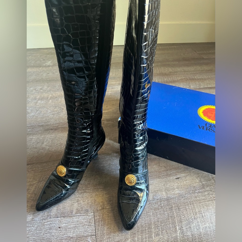 Versace Glossy Black Croc-Patterned Heeled Boots